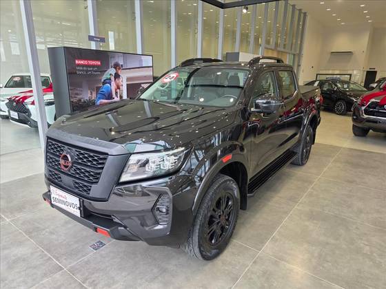 NISSAN FRONTIER 2.3 16V TURBO DIESEL PRO4X CD 4X4 AUTOMÁTICO